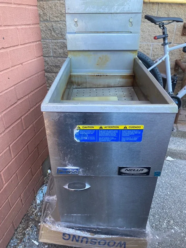 Nella Pisco Commercial Deep Fryer