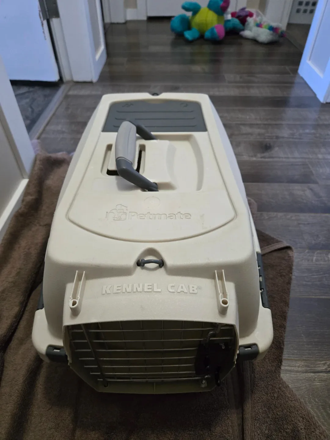 Petmate Kennel Cab Pet Carrier image indicator(2)