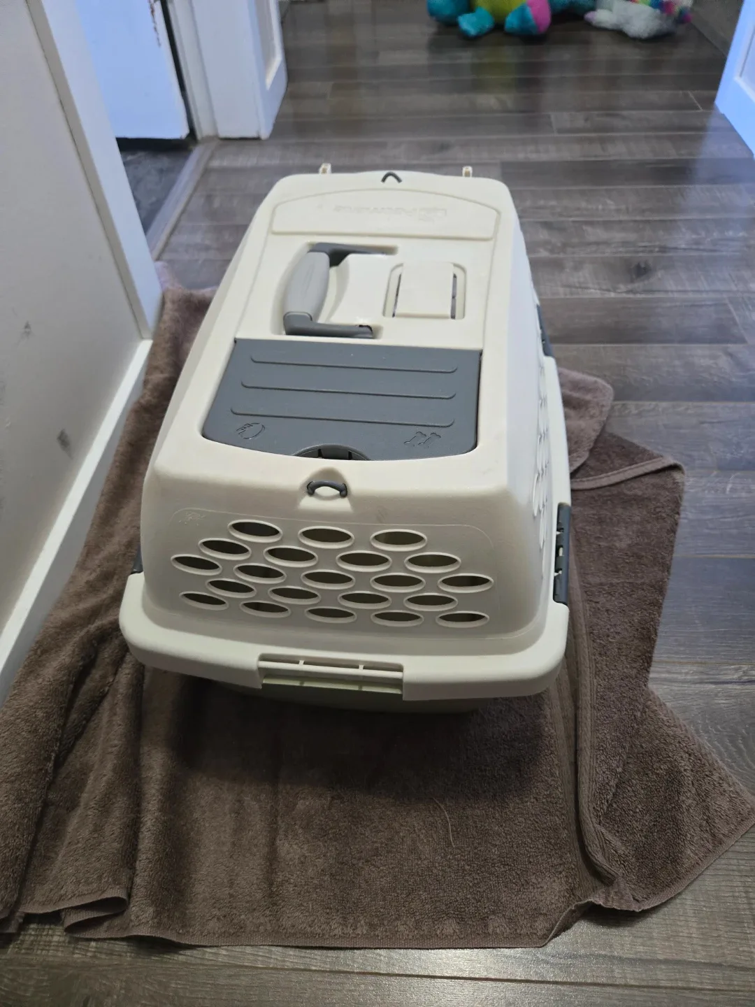 Petmate Kennel Cab Pet Carrier image indicator(5)