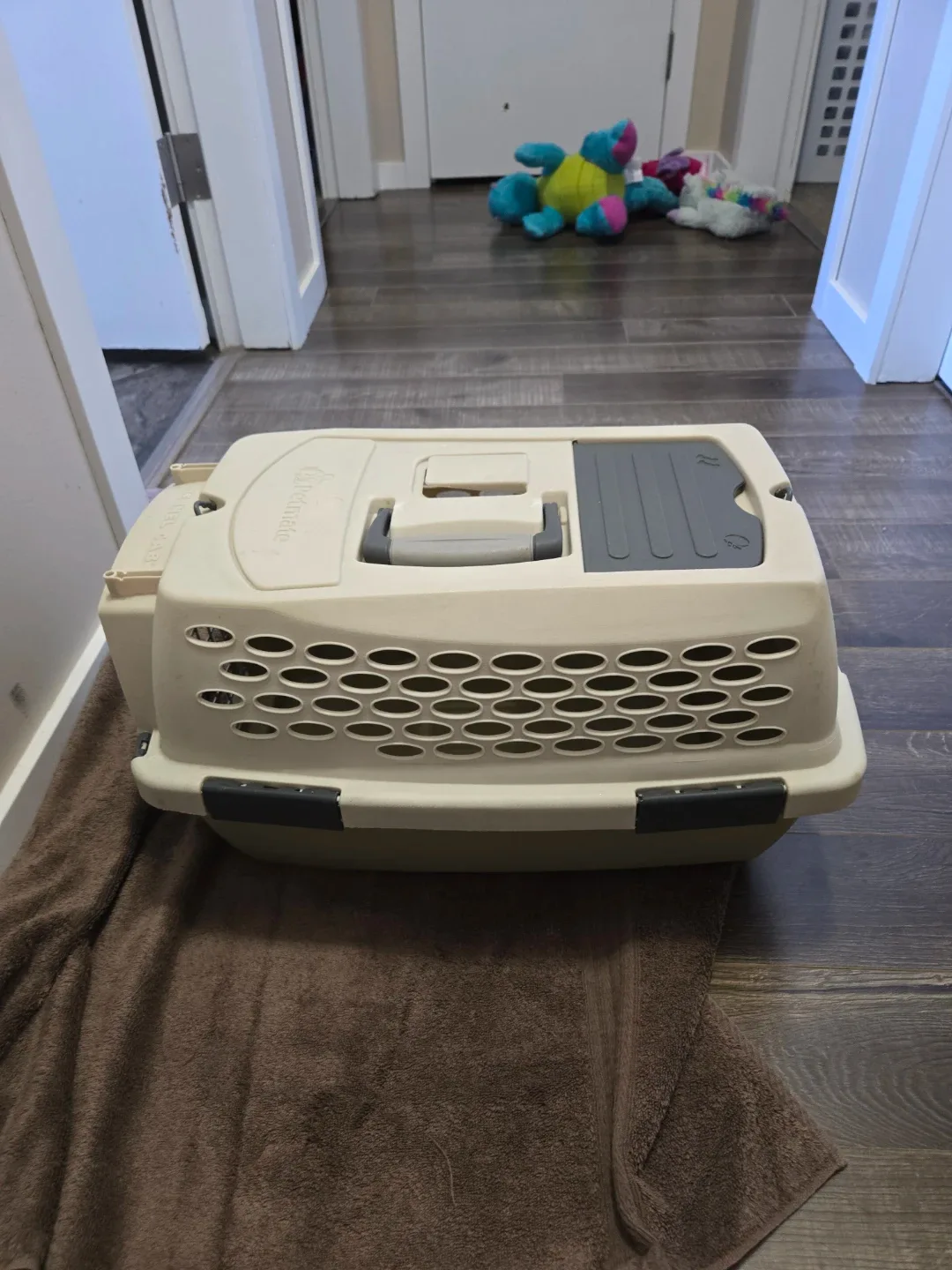 Petmate Kennel Cab Pet Carrier image indicator(6)