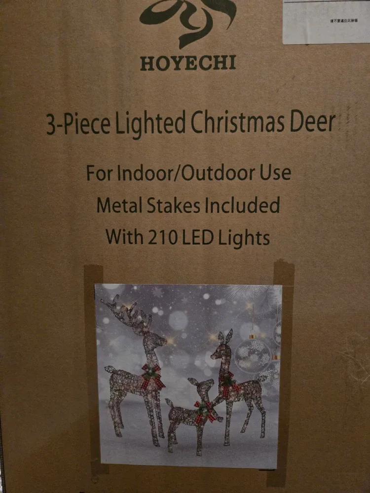 HOYECHI 3-Piece Lighted Christmas Deer Set image indicator(3)