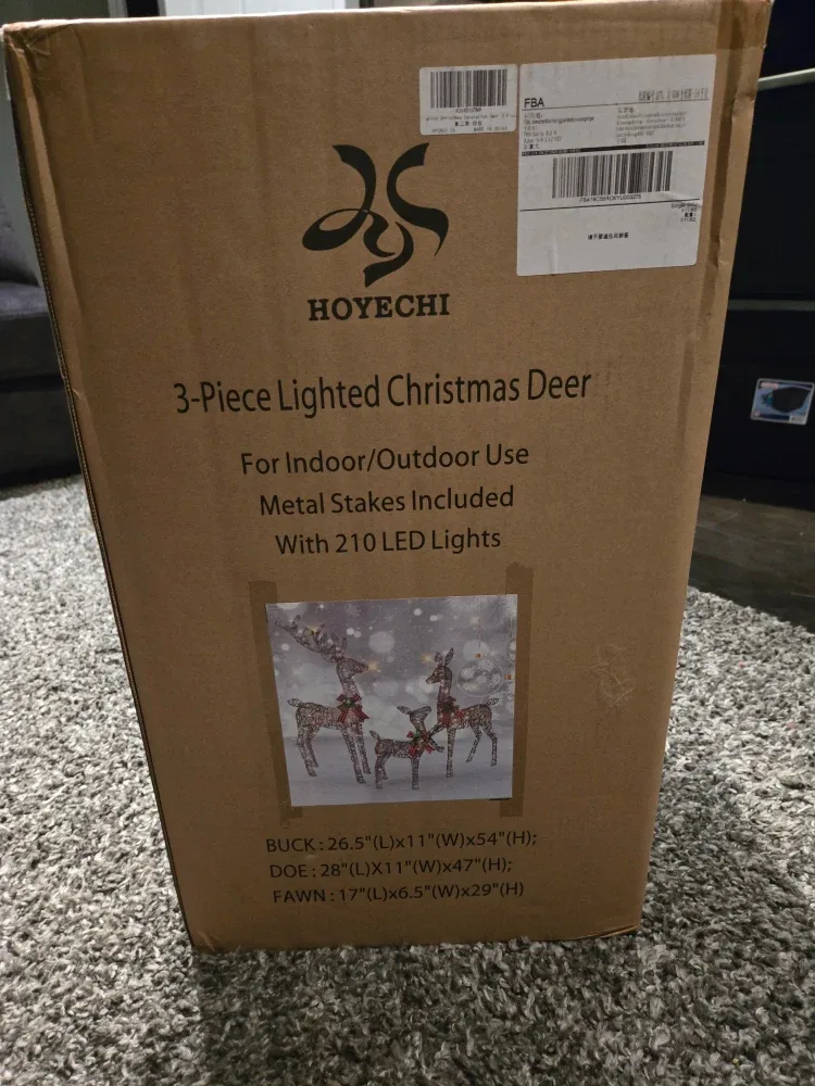 HOYECHI 3-Piece Lighted Christmas Deer Set image indicator(4)