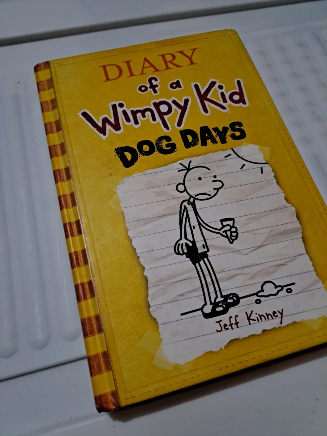 Diary of a Wimpy Kid: Dog Days by Jeff Kinney