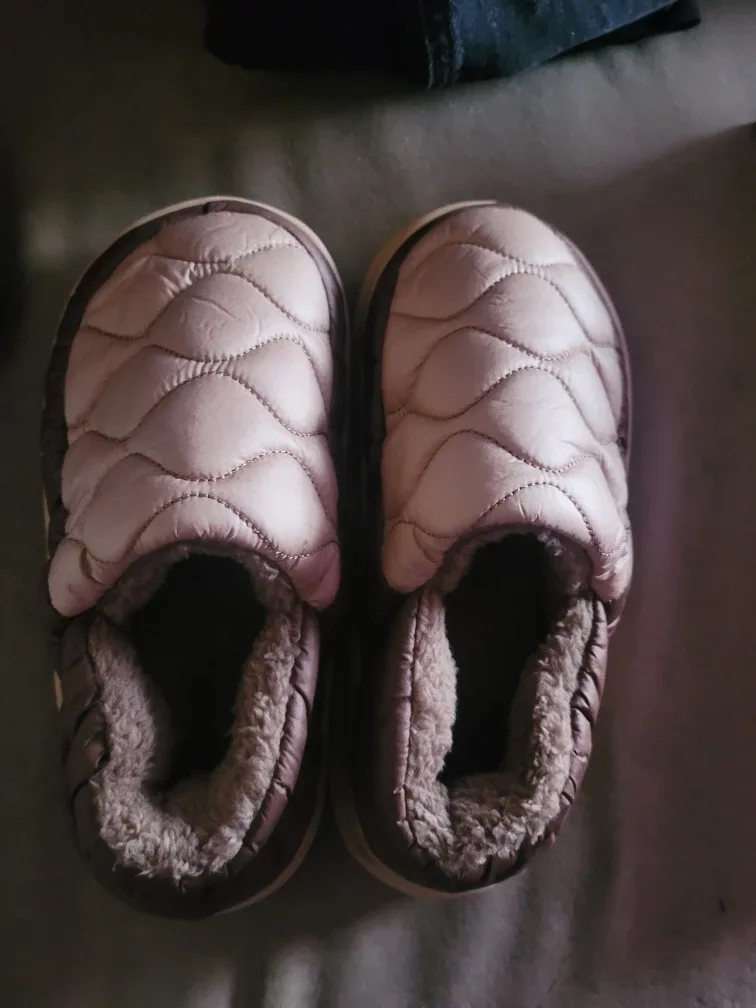 EU size 37 / ladies 6.5 winter footwear image indicator(2)