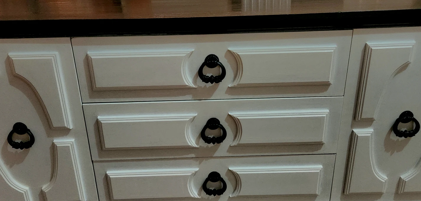 White Credenza/ dresser - photo 3