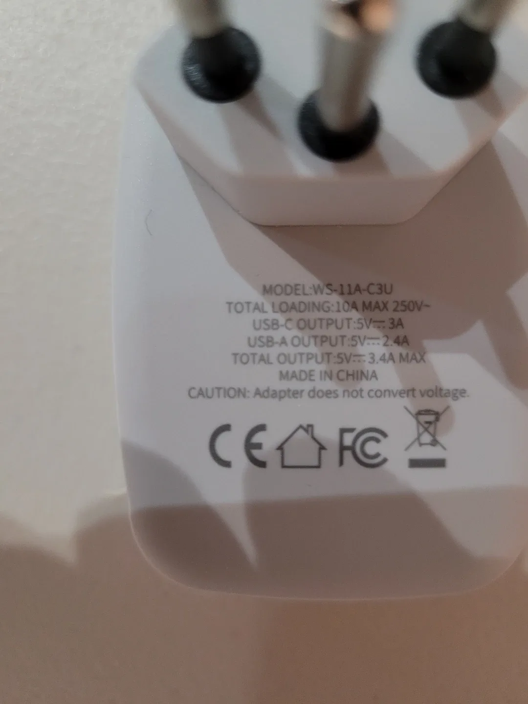 VINTAR Switzerland Travel Plug Adapter image indicator(3)