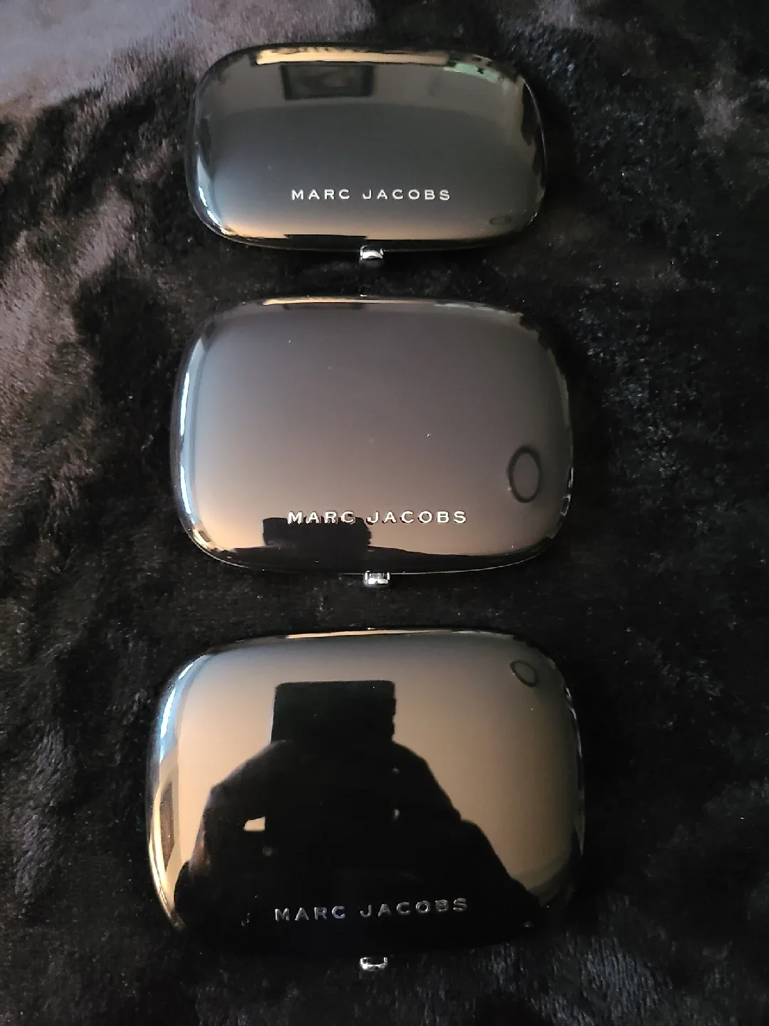 Marc Jacobs Air Blush image indicator(4)