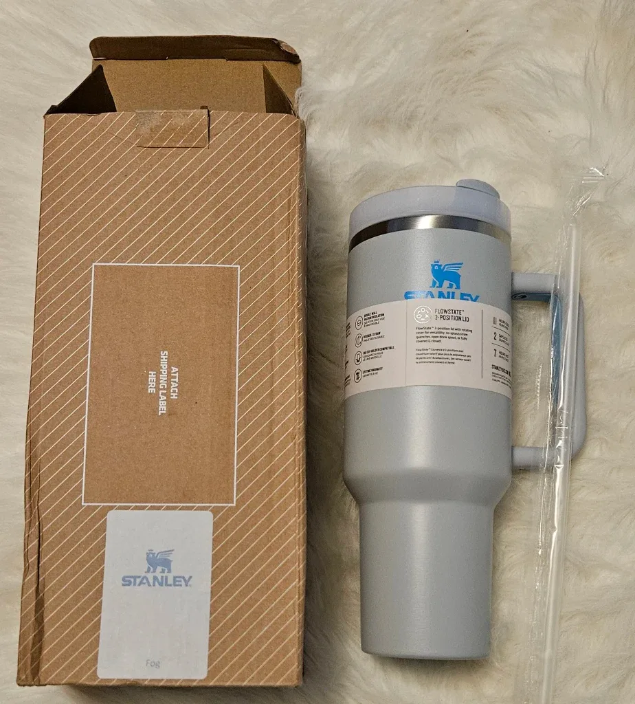 Stanley Quencher H2.0 FlowState Tumbler 40oz