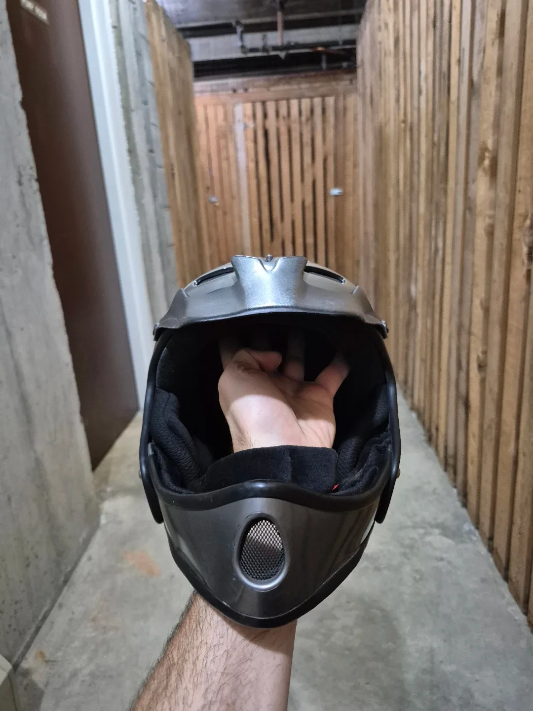 Full Face Helmet - Silver/Black - Burton image indicator(5)