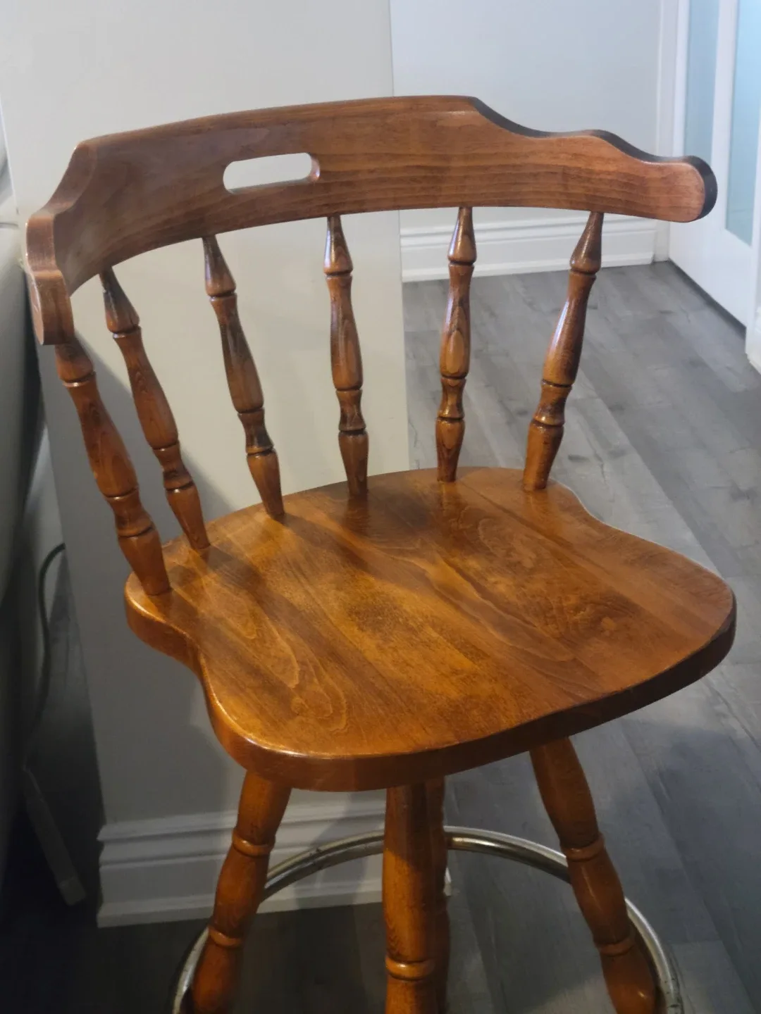 Maple Wood Swivel Bar Stool with foot ring image indicator(3)