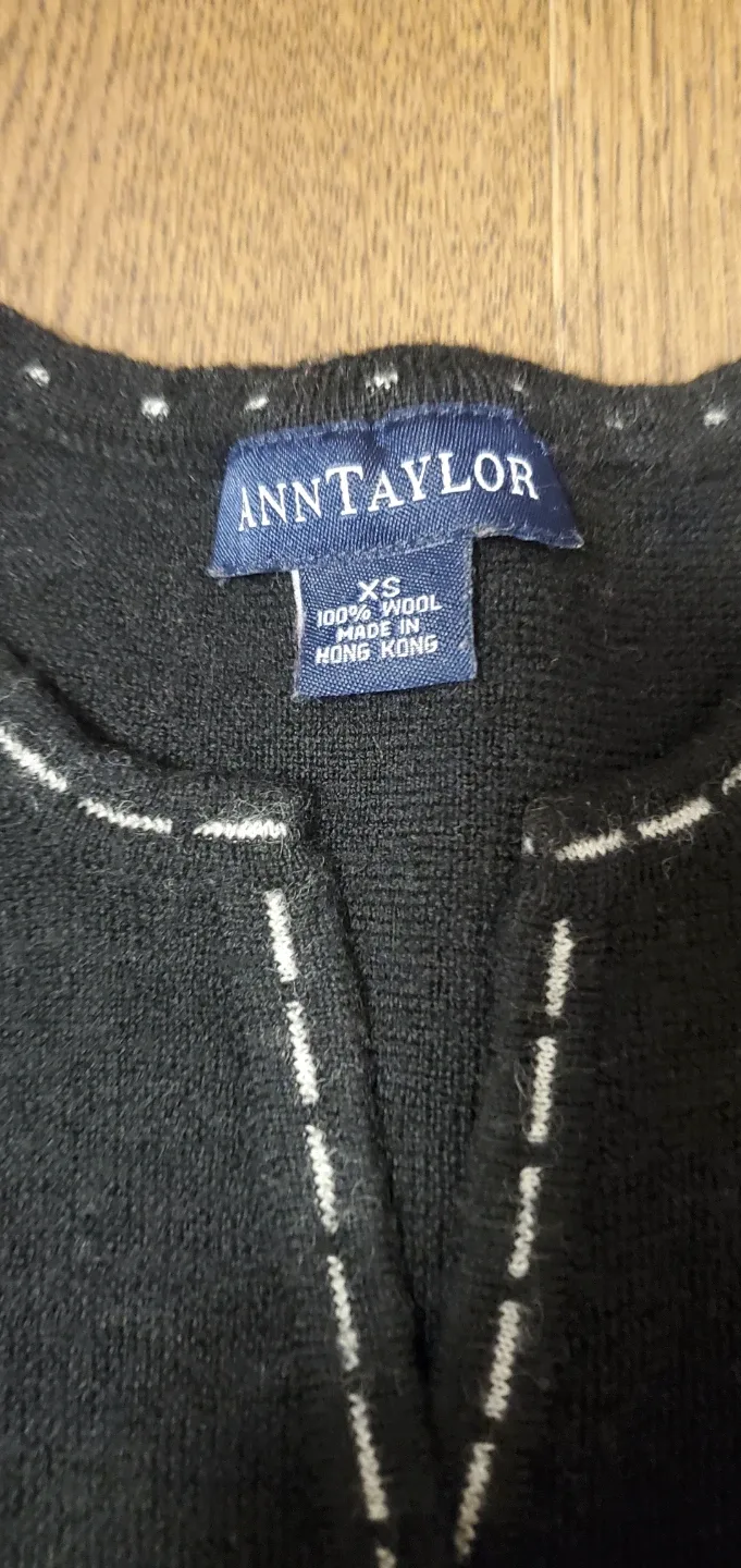 ANN TAYLOR Cardigan Sweater image indicator(3)