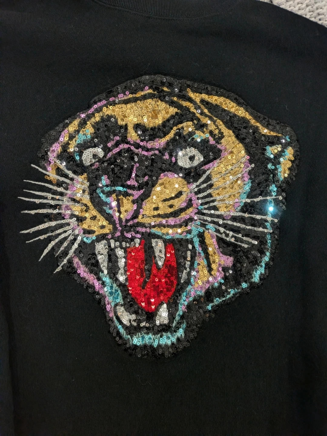 Gucci Black Sequin Logo & Tiger Crewneck Size Small - photo 5