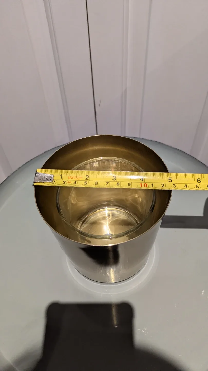 Gold & Clear Vases image indicator(4)