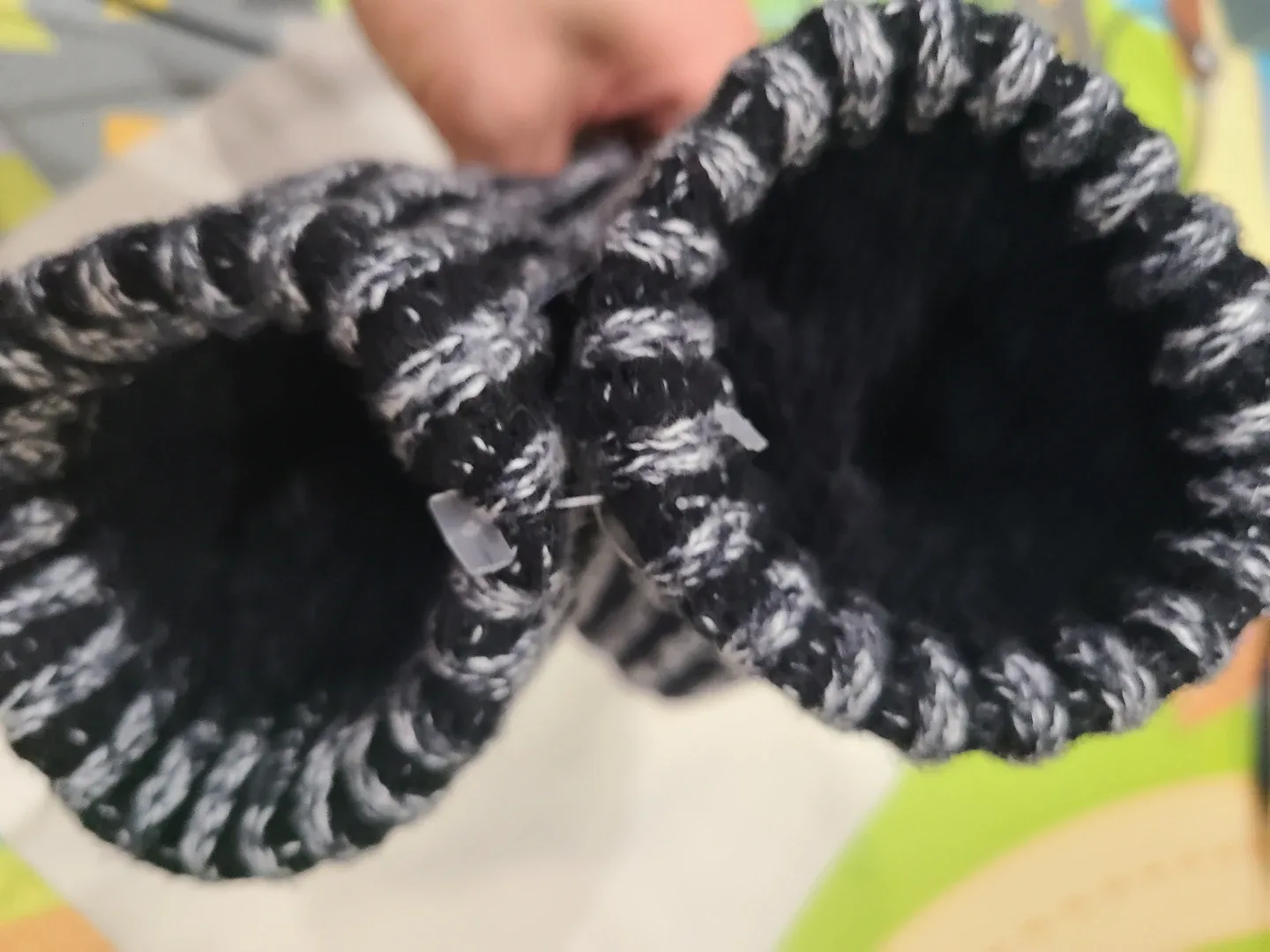 Lululemon Mittens M/G Black/Grey image indicator(3)