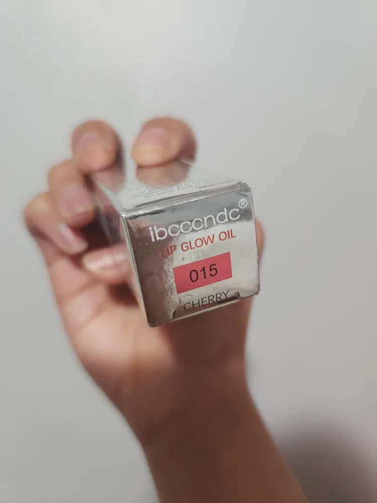 Lip Gloss - Cherry 015 image indicator(2)