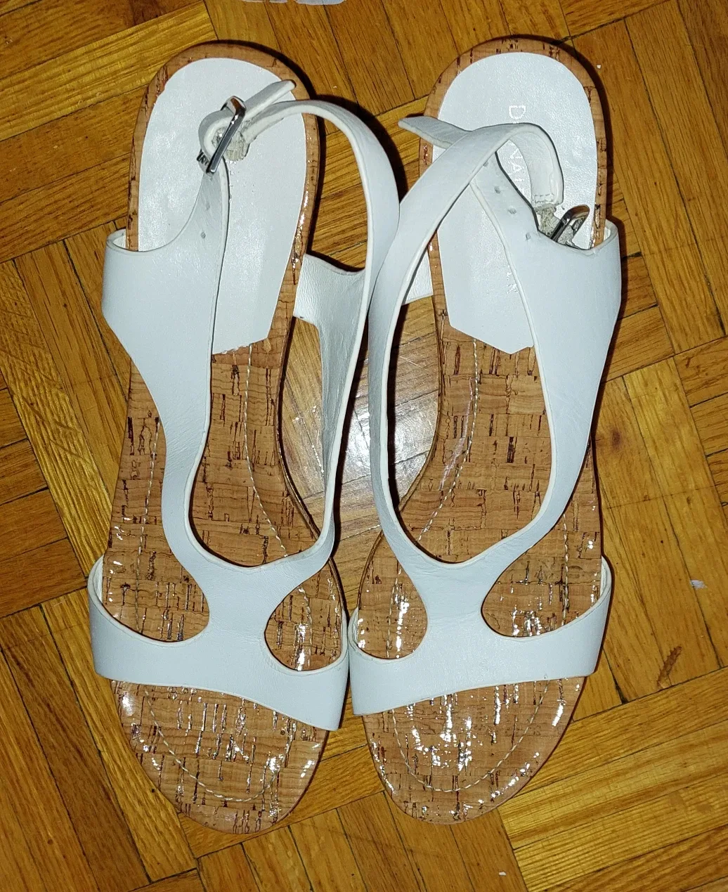 Donald J Pliner White Wedge Sandals - Size 8.5 image indicator(5)