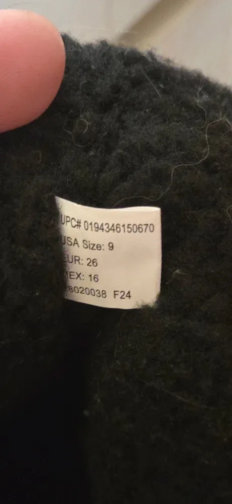 Black Snow Boots - Size 9 image indicator(5)