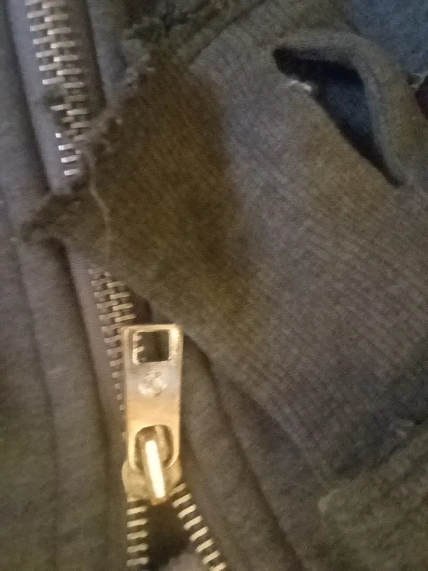 Lululemon Scuba Hoodie - Grey image indicator(3)