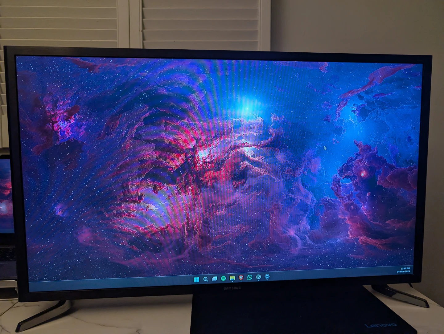 Samsung 32 inch TV - photo 2