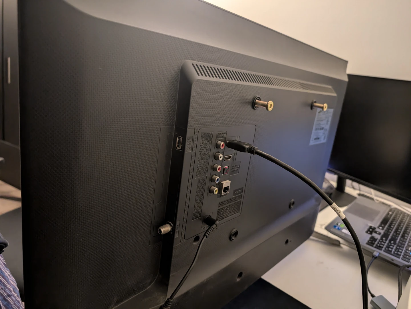 Samsung 32 inch TV - photo 3