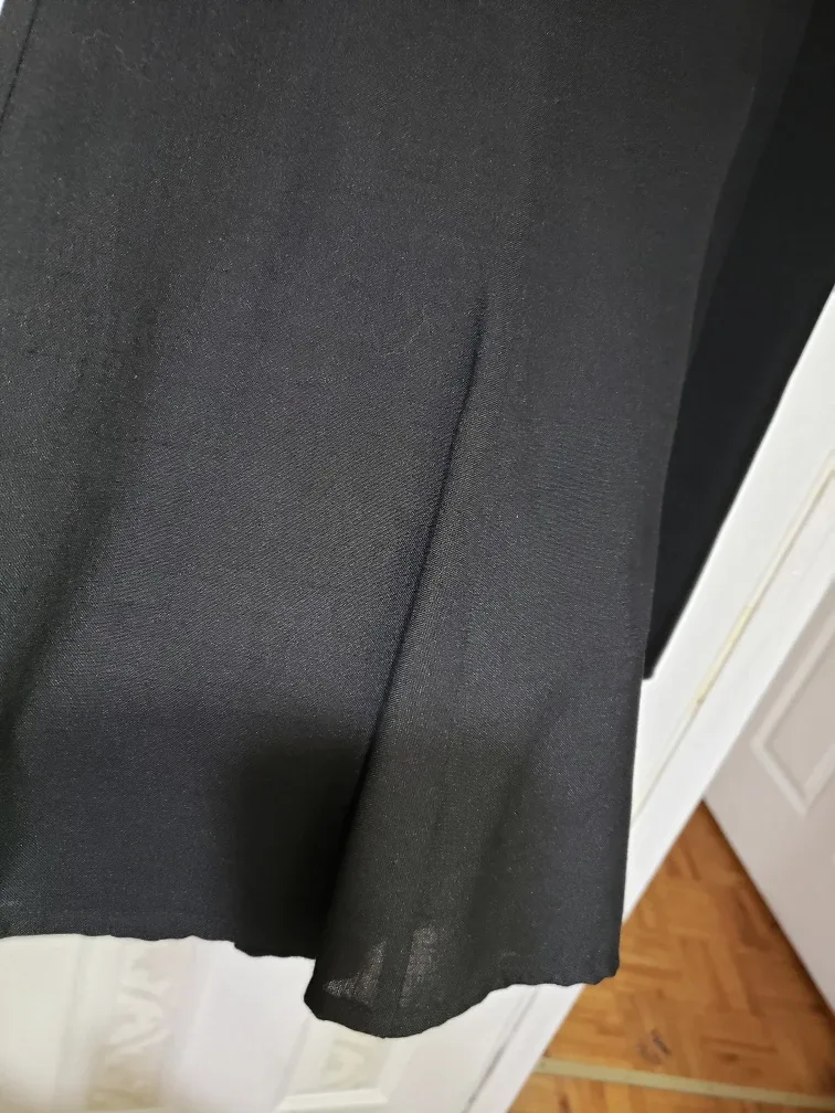 Black Midi Skirt once worn image indicator(4)