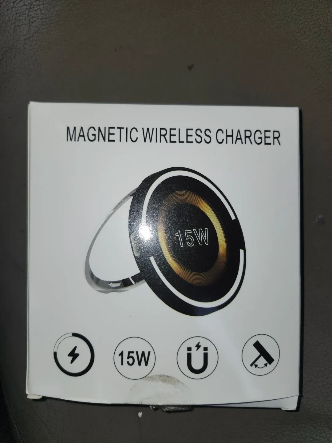 15W Magnetic Wireless Charger - New in Box! 🥕 image indicator(3)