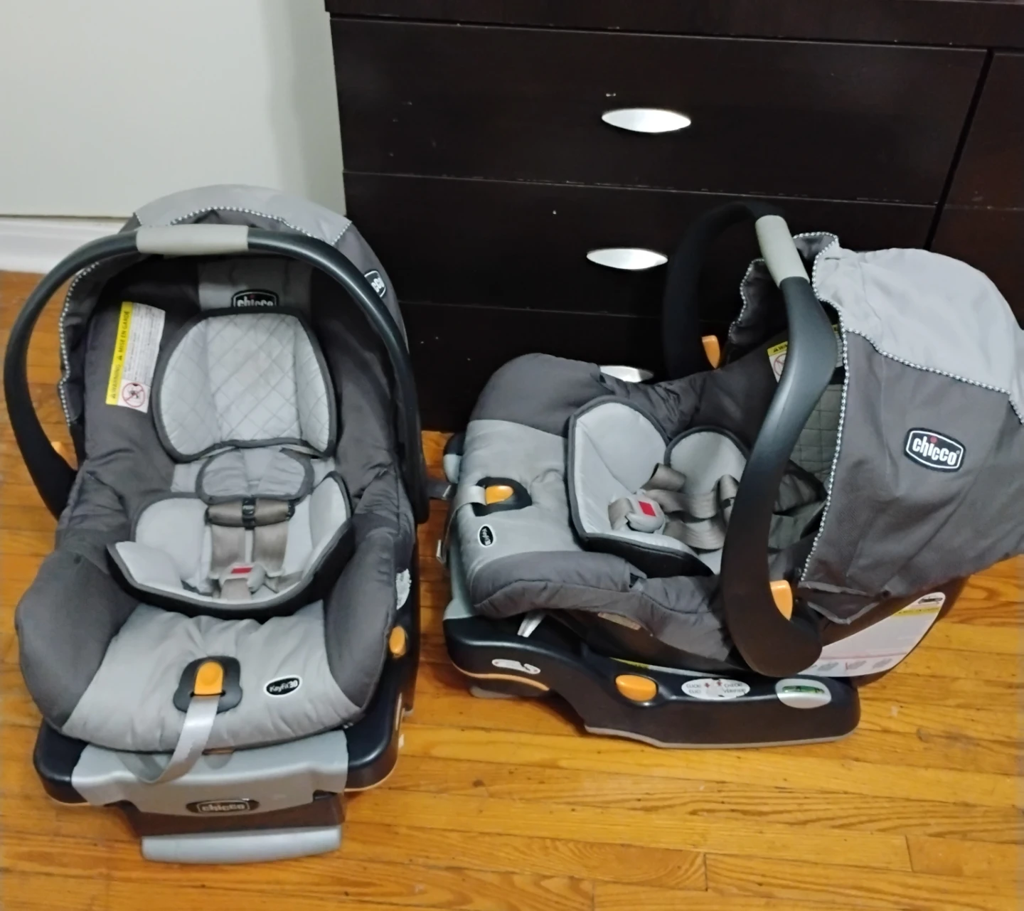Chicco KeyFit 30 ClearTex Infant Car Seat and Base - photo 2