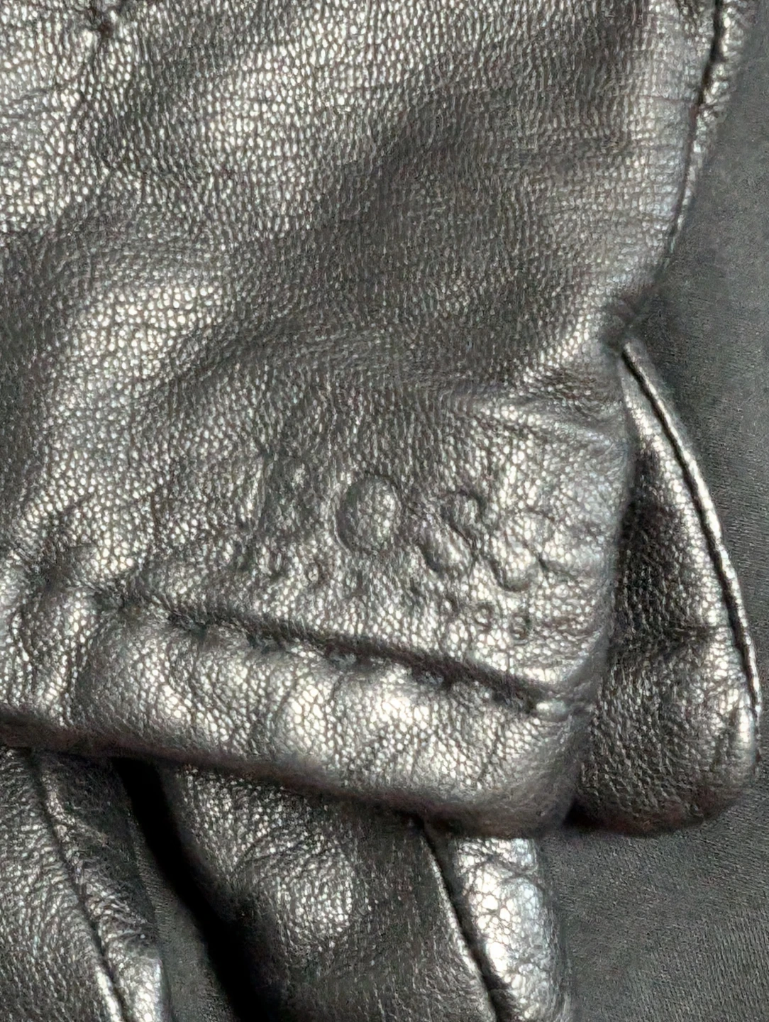 Hugo Boss Black Leather Gloves - photo 2