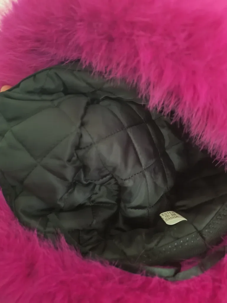 Fuzzy Pink Hat image indicator(2)