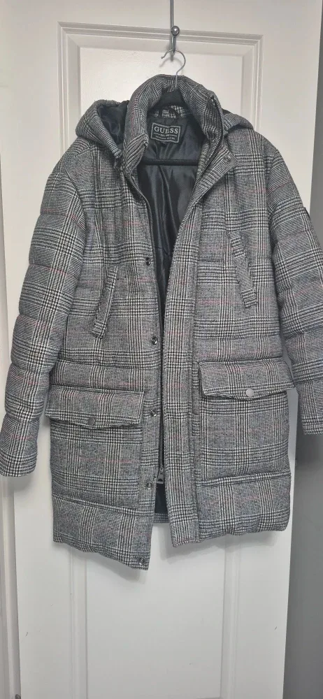 Guess Puffer Jacket, Size M