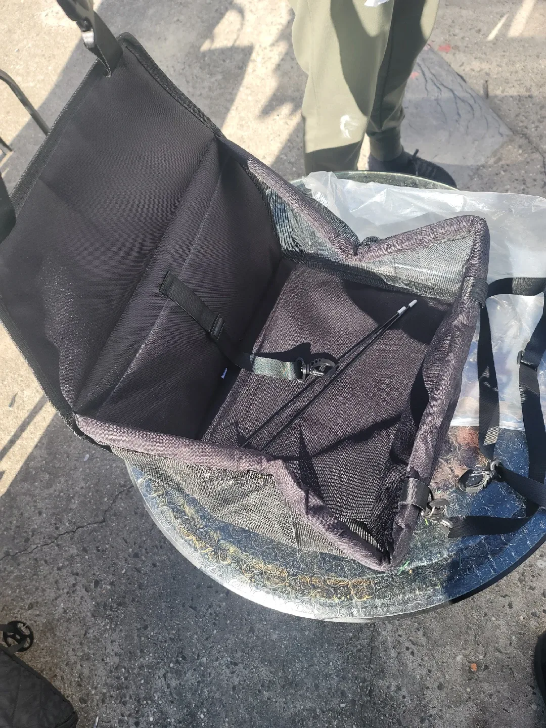 Black Pet Car Seat Carrier image indicator(2)