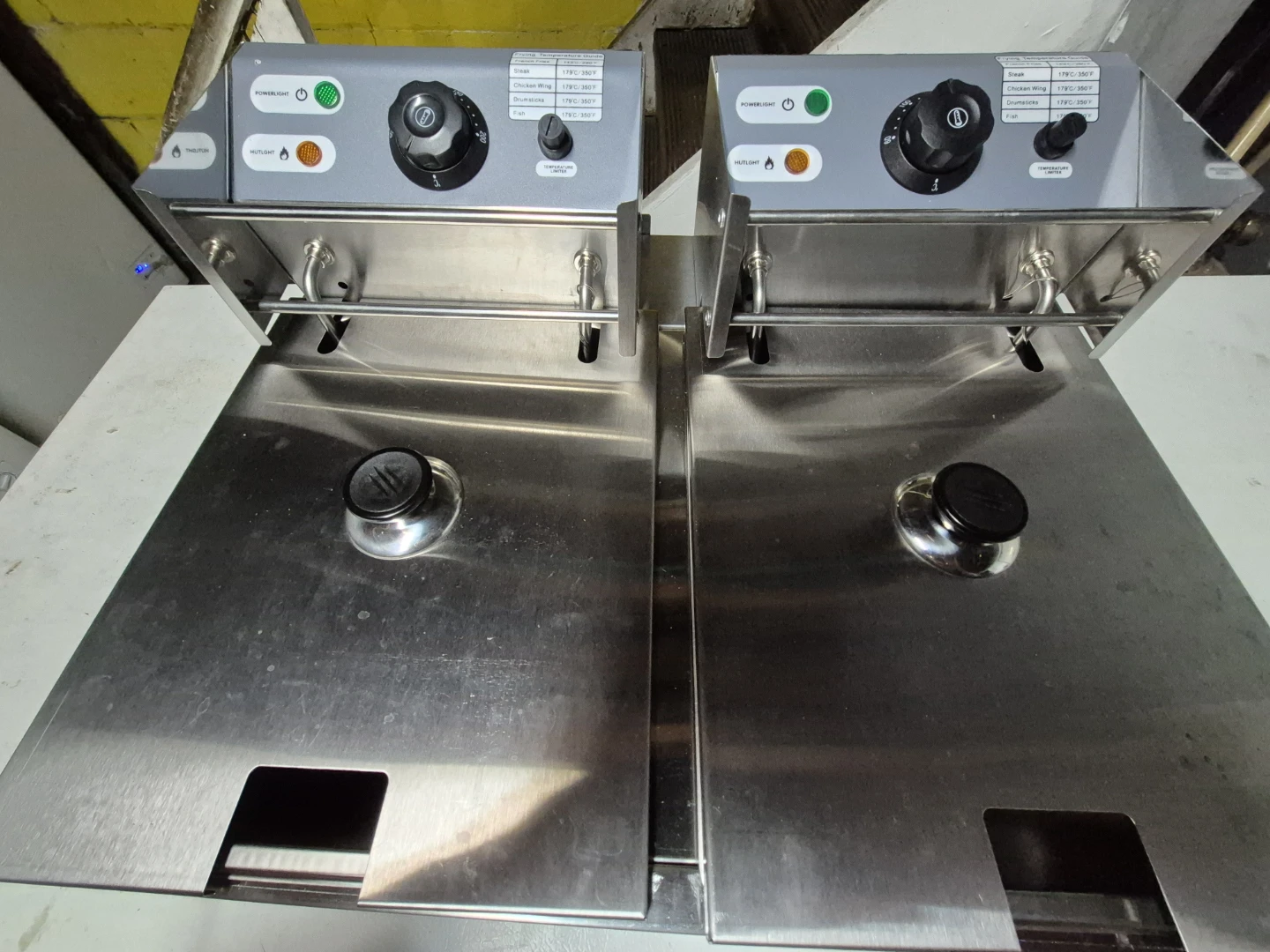 NEW Commercial Electric Fryer - Double Basket