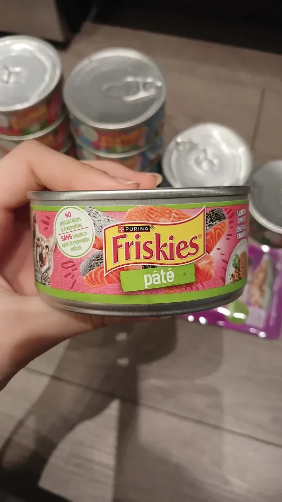 Assorted Cat Food image indicator(2)