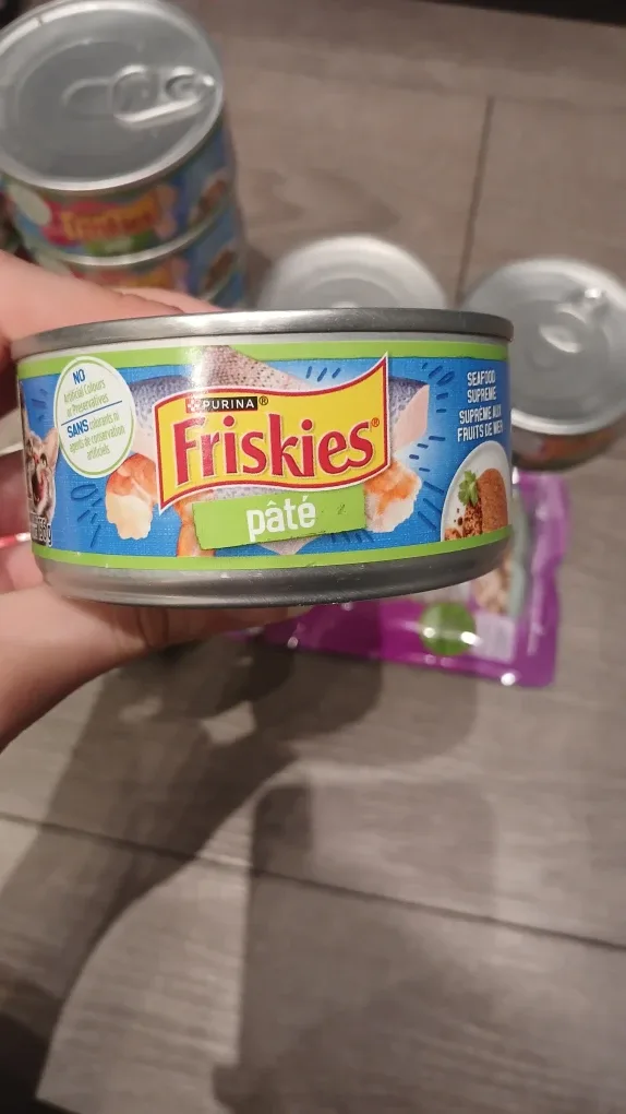 Assorted Cat Food image indicator(4)