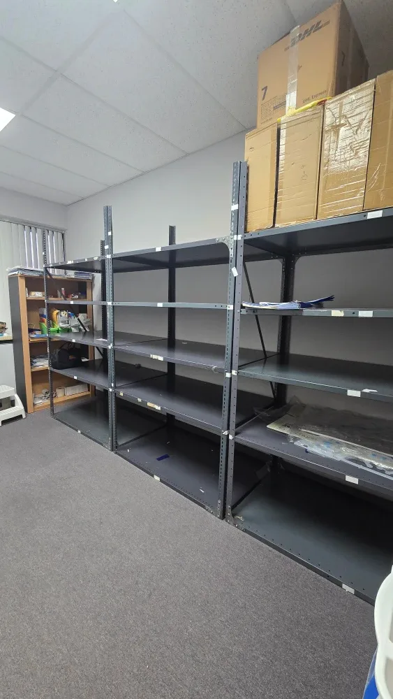 Metal Shelving Unit - Great Storage! image indicator(4)