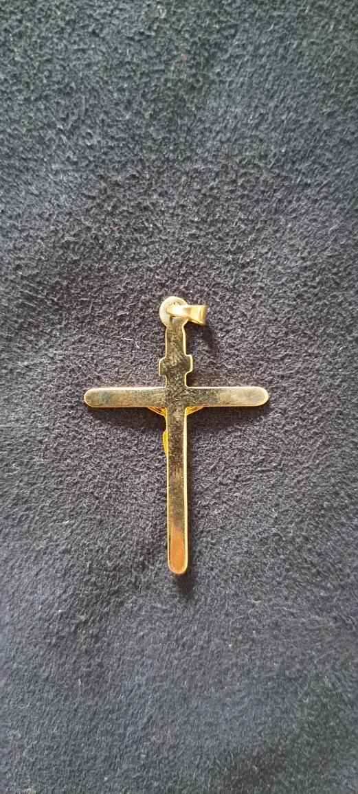 14k Gold Crucifix Pendant image indicator(3)