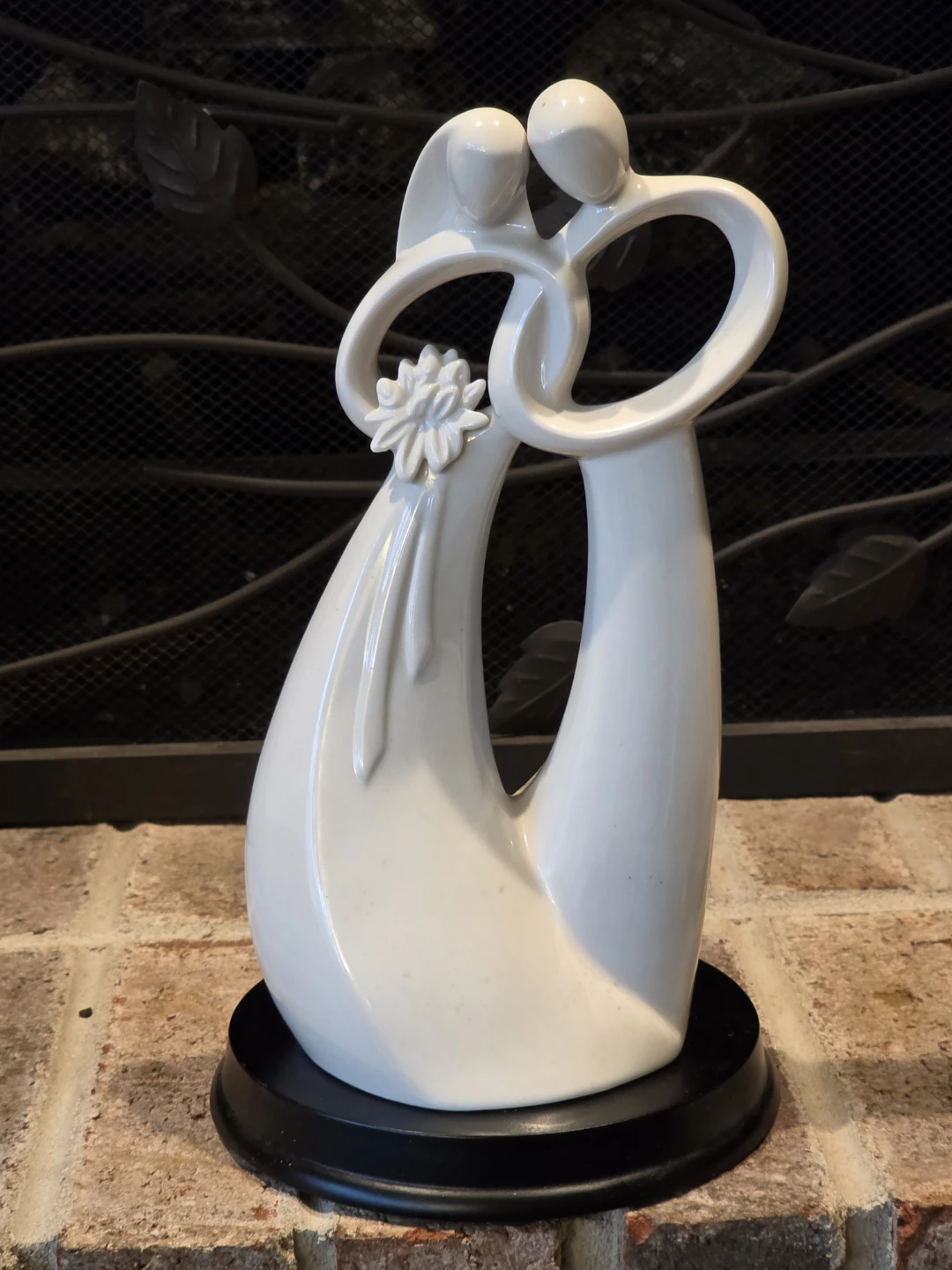 Enesco Circle of Love "Forever" Figurine LIKE-NEW!