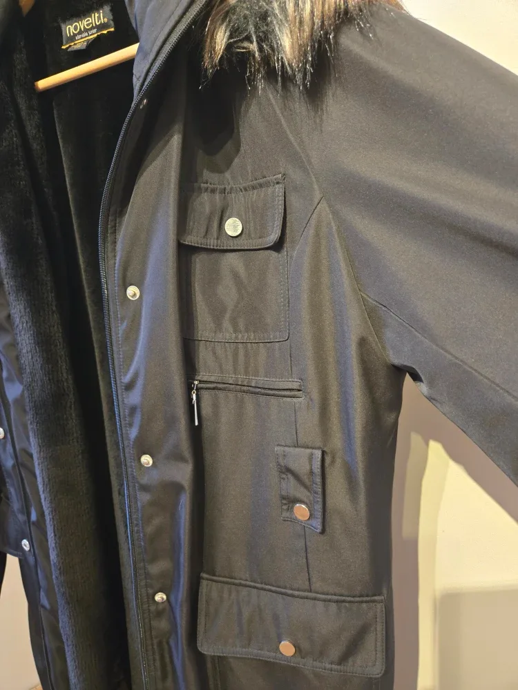 Noveltti Adorable Black Winter Coat XL/TG image indicator(4)