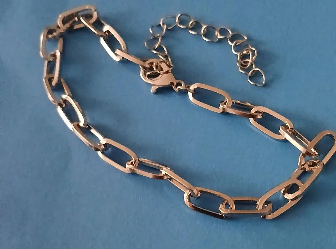 Joe Fresh Necklace & Earrings Set image indicator(6)