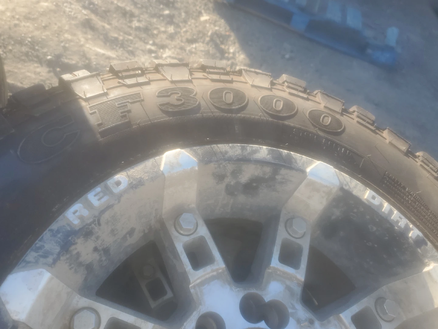 Comforser Tires w/ RDR Thunder Rims - photo 4