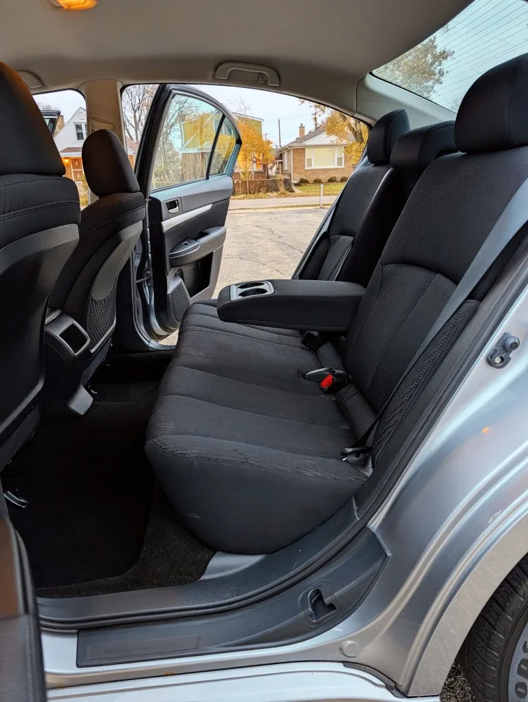 2011 Subaru Legacy AWD image indicator(10)