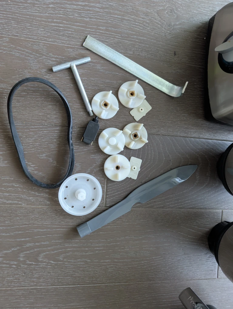 Preethi Steele Mixer Grinder - photo 5