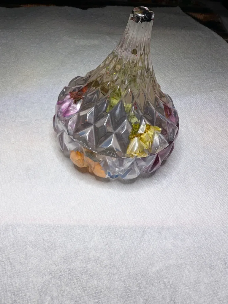 Handmade Resin Trinket Dish with Dried Flowers