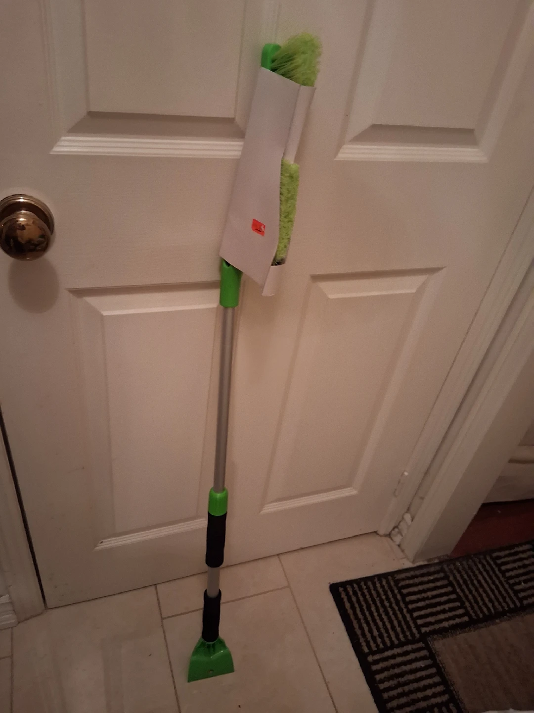 Very sturdy telescopic snow brush, squeegee and scraper - photo 2
