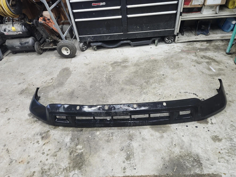 Ford e series frount bumper trim - photo 2