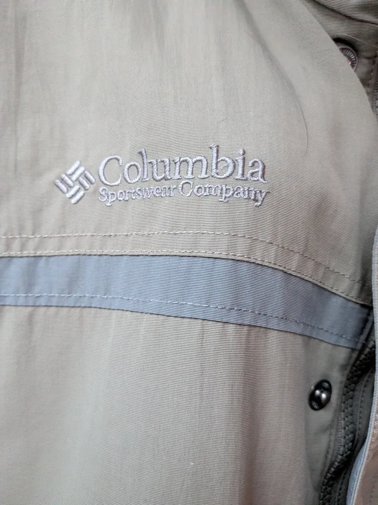 Men's Columbia khaki grey Men's Jacket - Size M gently used image indicator(9)