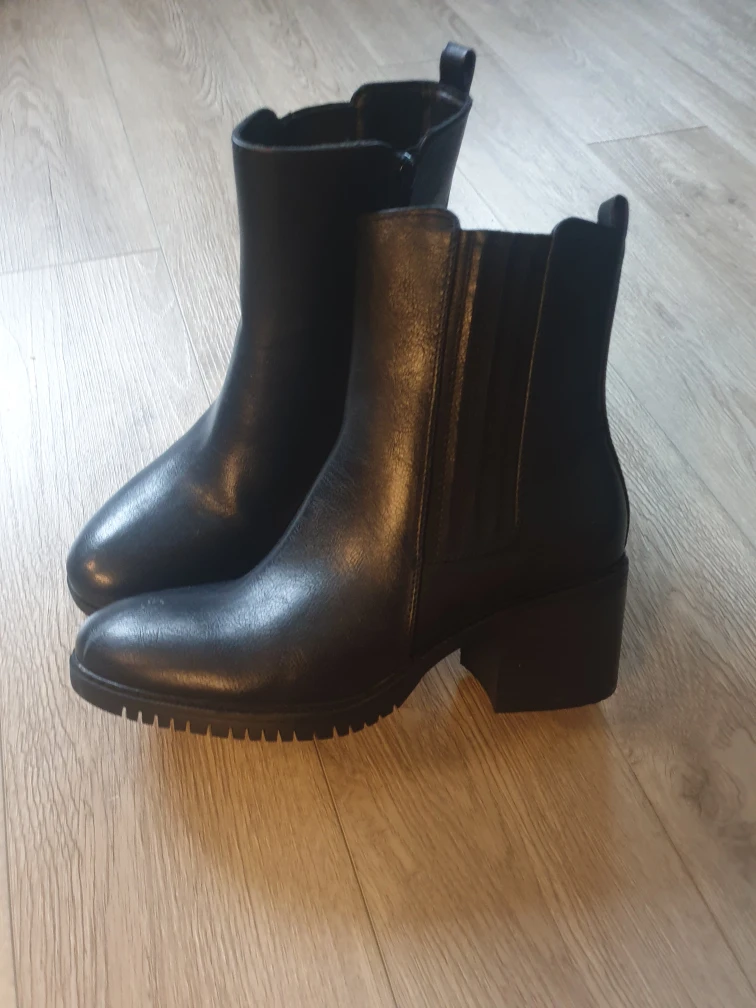 Leather Black Ankle Boots, Size 10 Denver Hayes