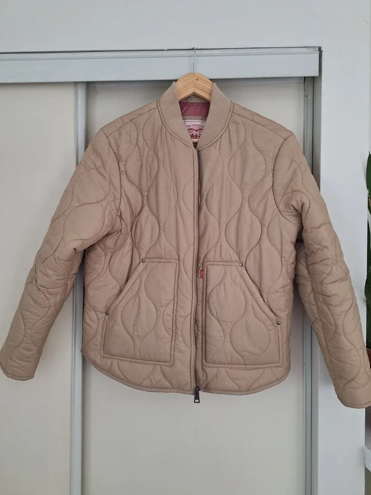 Levi Strauss & Co. Quilted Jacket - Size M