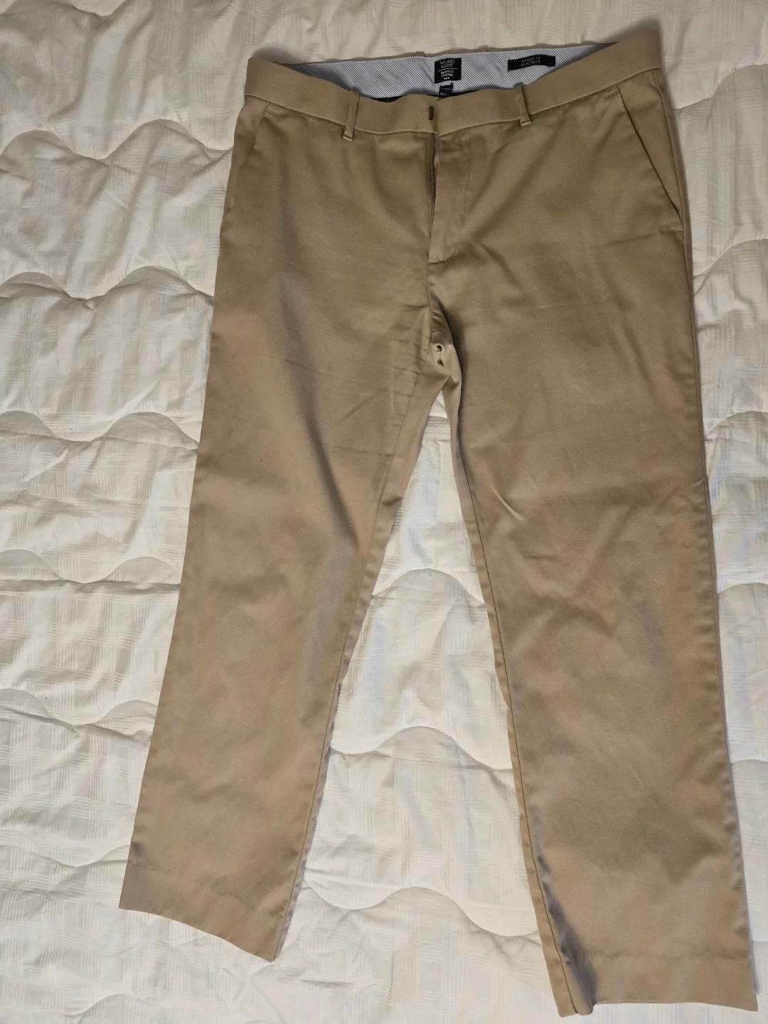 Assorted Men's Pants image indicator(4)