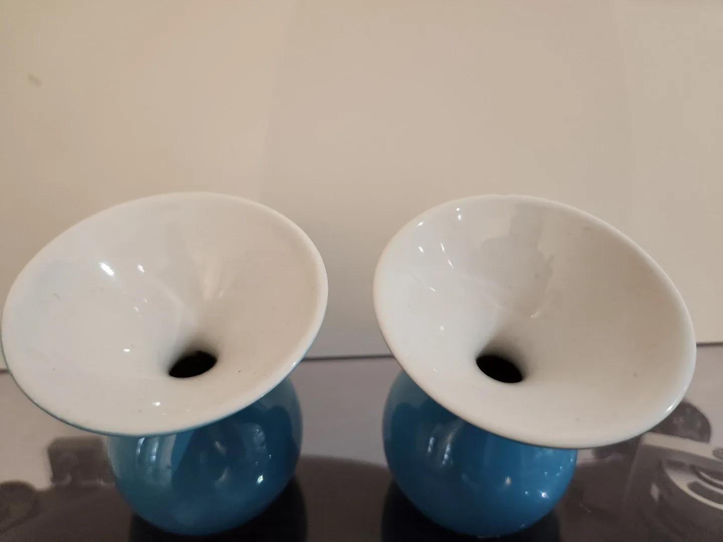 Pair of Blue Vases image indicator(3)